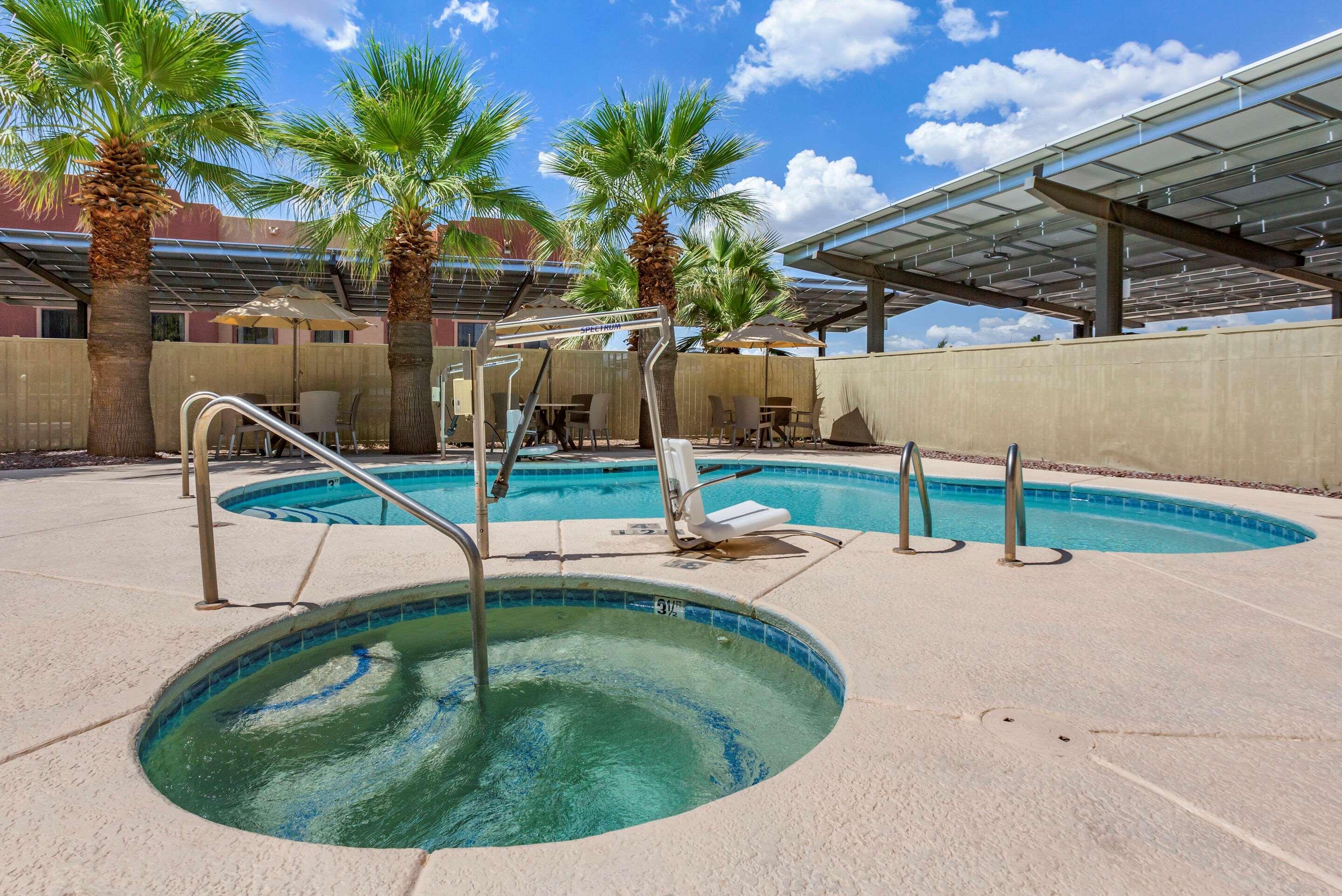 Comfort Inn & Suites North Tucson Marana Exterior photo